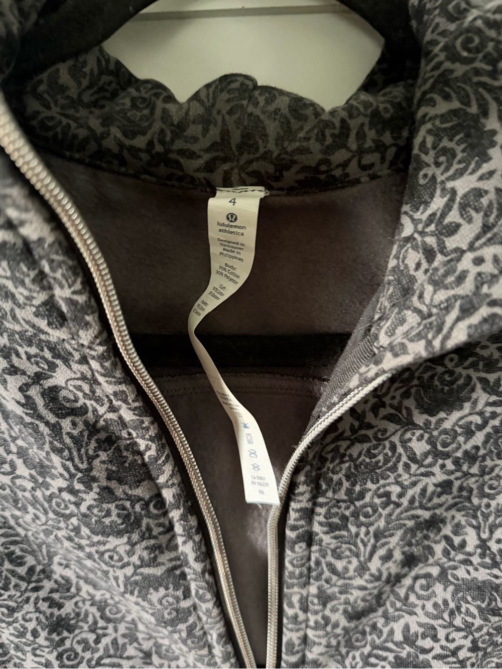 lululemon athletica Gray Patterned Zip Hoodie Jacket - Picture 3 of 4